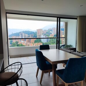 Dining - Great Medellín City views in poblado! 18 th floor (Medellín)