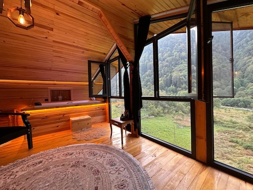 Meydan Şelale Dağ Evi