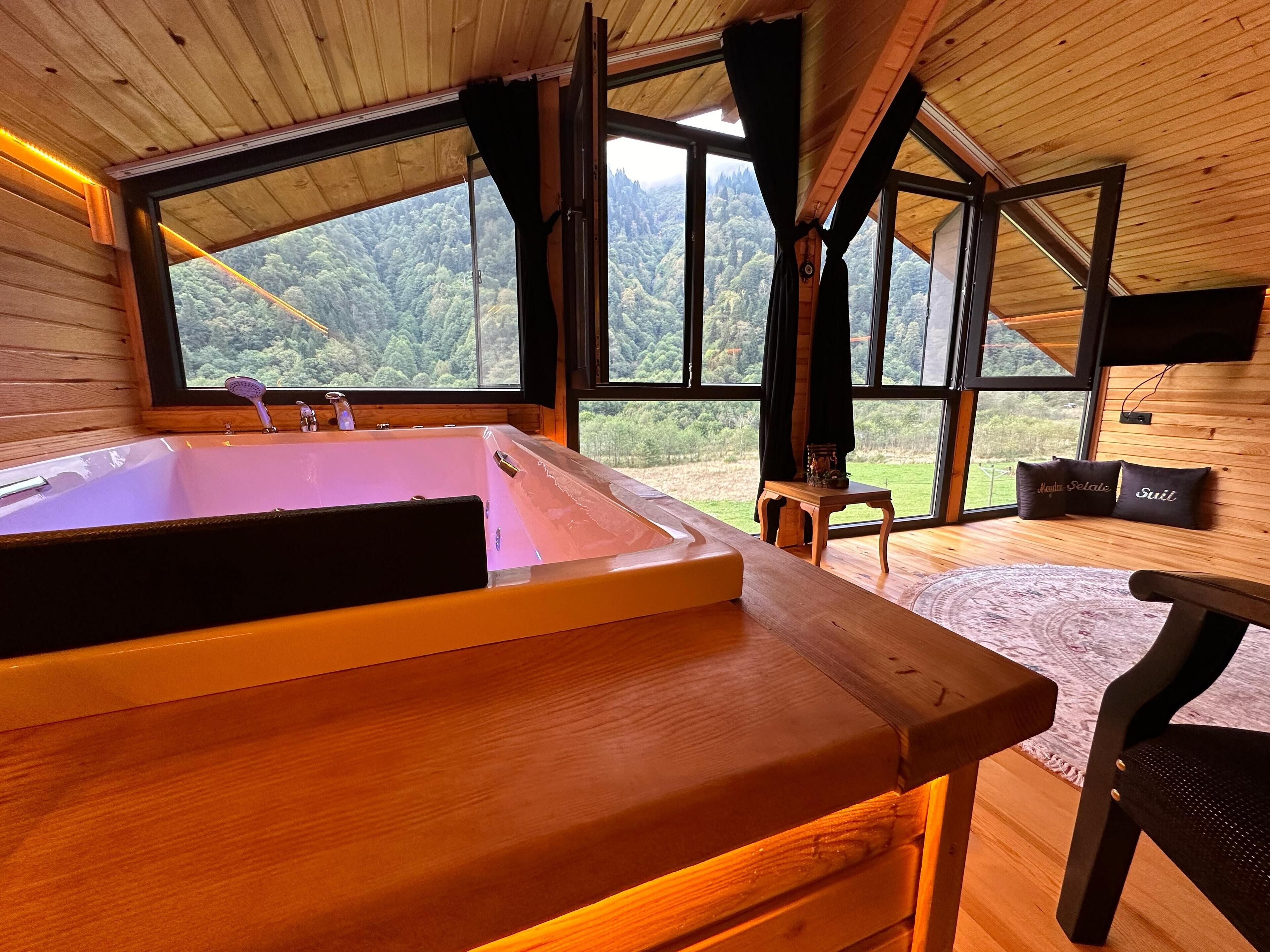 Suite básica, varias camas, para no fumadores, vista a la montaña | 2 habitaciones y sábanas de algodón egipcio 