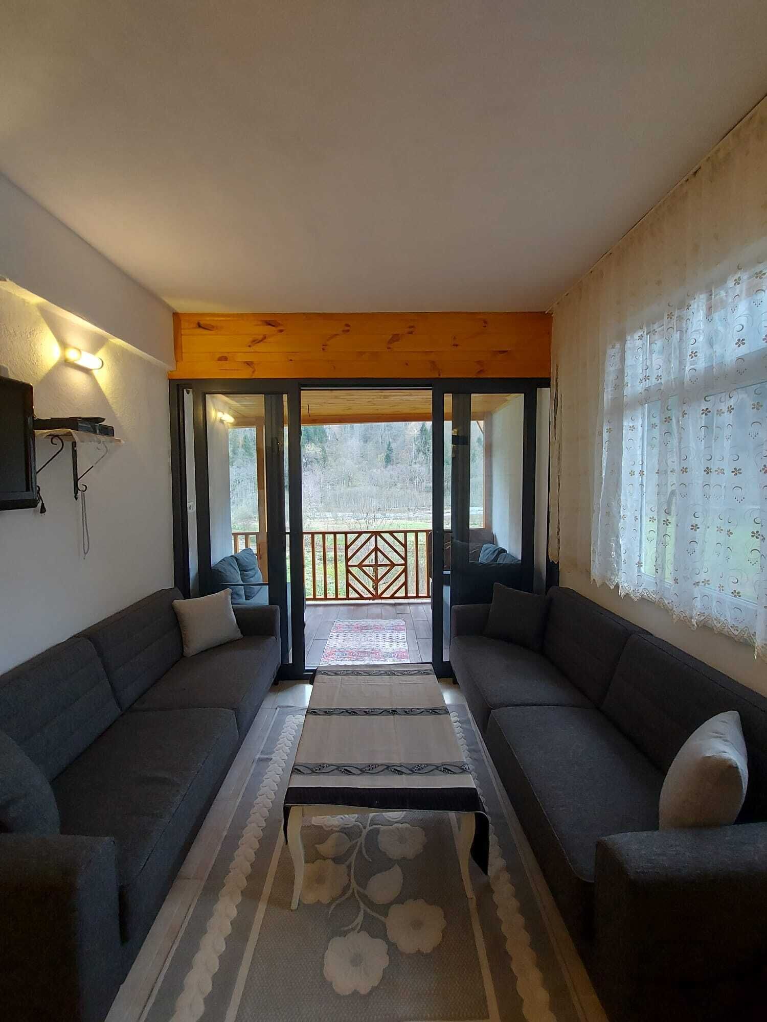 Casa familiar | 2 dormitoris, llençols de cotó egipci i roba de llit d'alta qualitat 