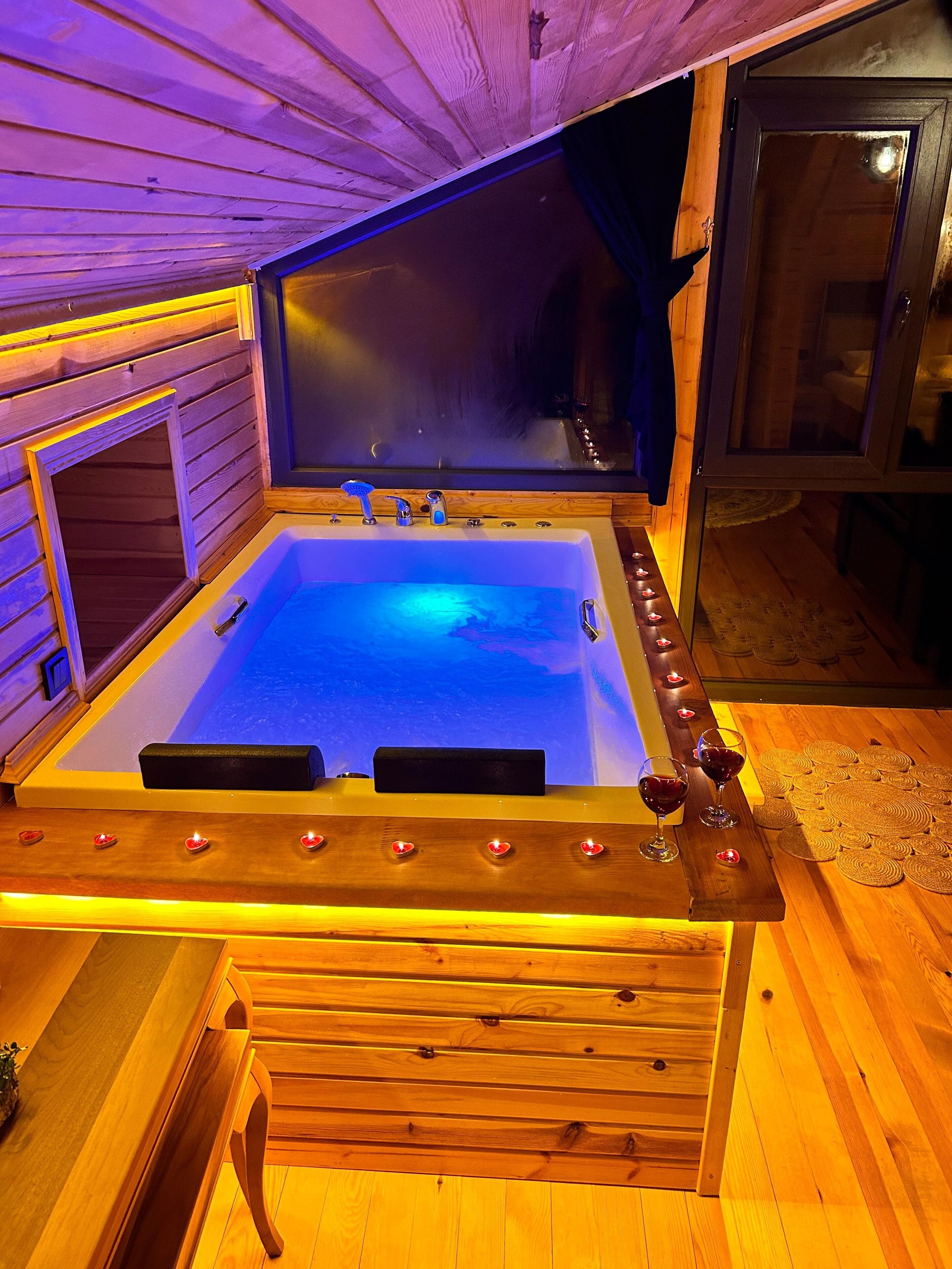 Basic-suite - flere senge - ikke-ryger - bjergudsigt | 2 soveværelser, egyptiske bomuldslagner, premium-sengetøj