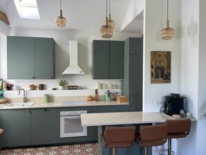 Keittoastiat/astiat/ruokailuvälineet