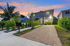 Apartment (4 Bedrooms) | Floor plan