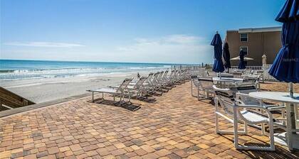 Steps from the stunning 'no-drive' section of New Smyrna Beach!