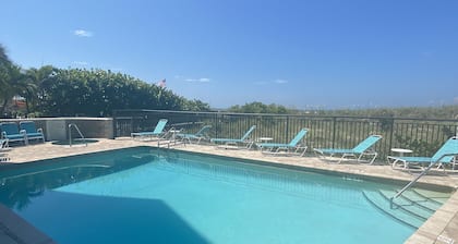 Great location and right on the beach
