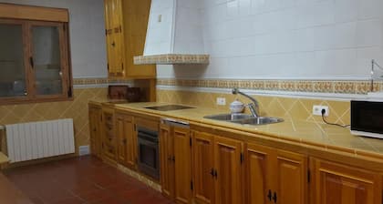 APARTAMENTO TURISTICO , ENTE MONFRAGUE -VILLUERCAS .CERCA DE TRUJILLO Y CACERES