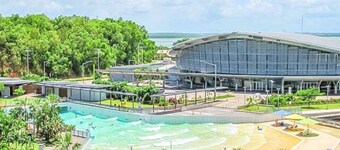 Zenhouse Stylish: Lawn ~ Workspace ~ OutdoorDining