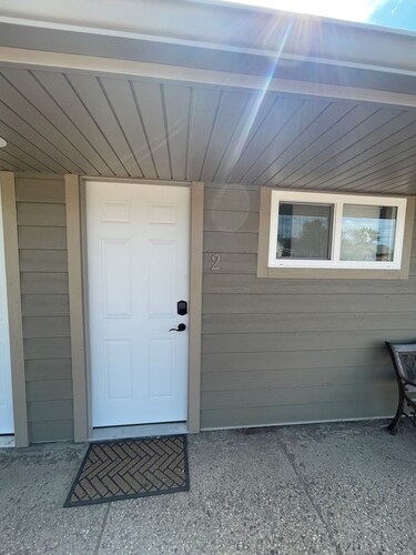 Dakota Landing Cabins & Motel: Room #2-Cozy, newly remodeled motel room