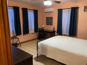1 bedroom, desk, iron/ironing board, free WiFi