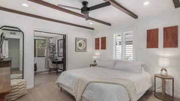3 bedrooms, desk, iron/ironing board, travel crib
