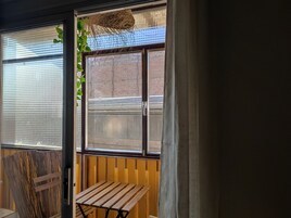 家庭公寓 | 办公桌、笔记本电脑工作区、熨斗/熨衣板、免费 WiFi