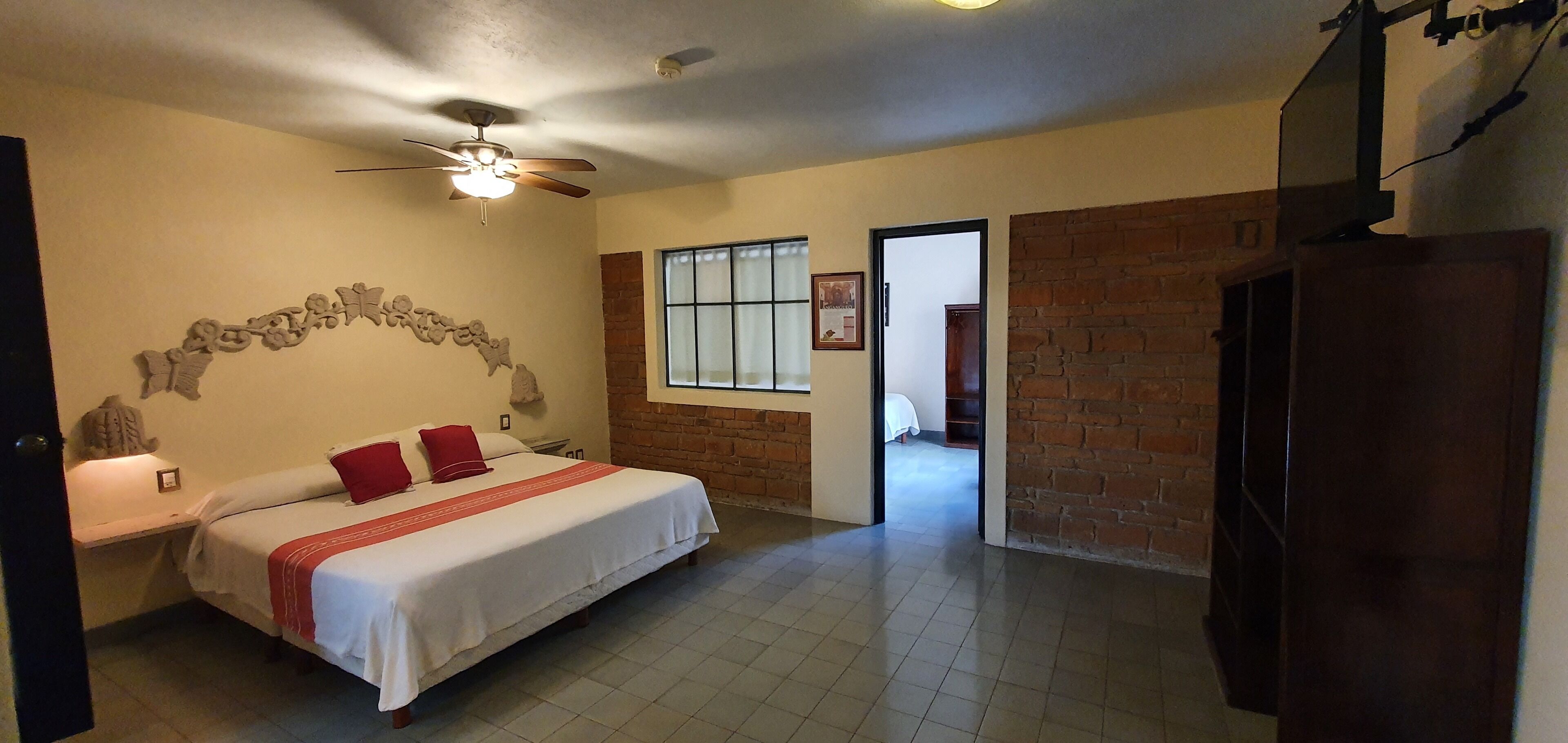 Photo - Rosa Barroco