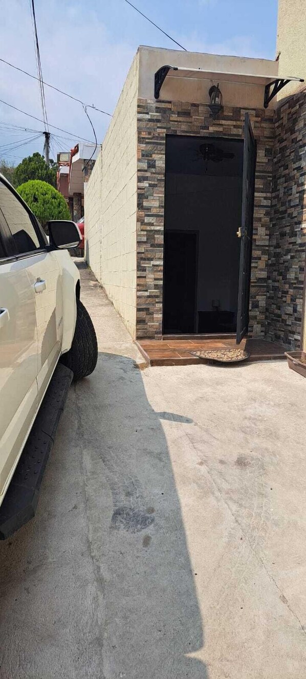 Bagian depan properti