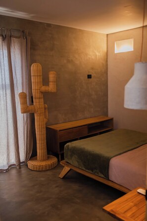 2 slaapkamers, een strijkplank/strijkijzer, gratis wifi, beddengoed