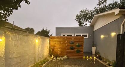 Escapate a esta acogedora mini-casa totalmente equipada para 2 en El Canelo