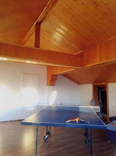 Cozy En-Suite in a Peaceful Area in Prilep, with a Skyline View