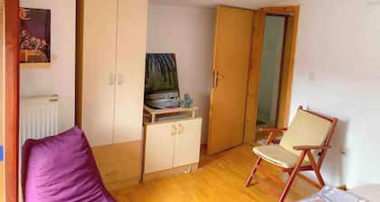 Cozy En-Suite in a Peaceful Area in Prilep, with a Skyline View