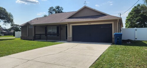 Adventure Coast: 4/2, Near Spring and Beach, Big Yard, Fenced