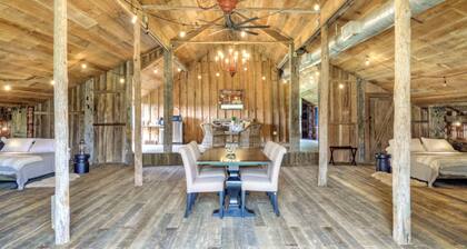 The Rustic Barn @ The NEST at Round Top • 6mil to The Square