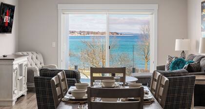 539 Bay St. Lake View Condo Unit 302W