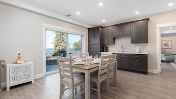 Condo | In-room dining