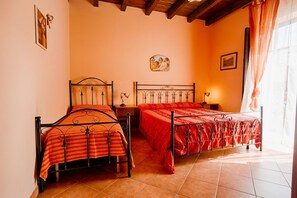 1 bedroom, iron/ironing board, bed sheets - Corso Garibaldi - Castellammare Central Flat (Castellammare del Golfo)