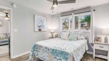 1 bedroom, free WiFi, bed sheets