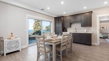 Condo | Private kitchen