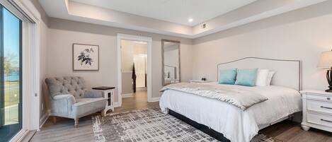 Condo | 2 bedrooms, iron/ironing board, free WiFi