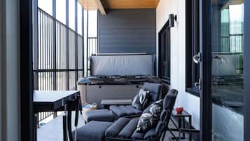 Condo | Terrace/patio