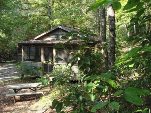 1BR Dogwood Den - Ash Grove