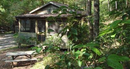 1BR Dogwood Den - Ash Grove