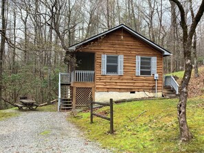 Exterior - 2BR Hickory Hideaway (Brevard)