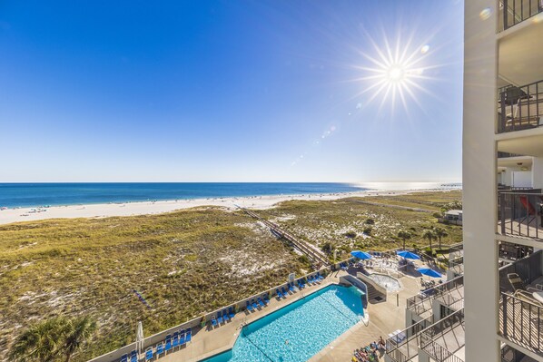 Una piscina techada, una piscina climatizada