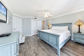 3 bedrooms, iron/ironing board, WiFi, bed sheets - Phoenix VI 711 | Beachfront | Private Balcony | Pools | My Beach Getaways (Orange Beach)