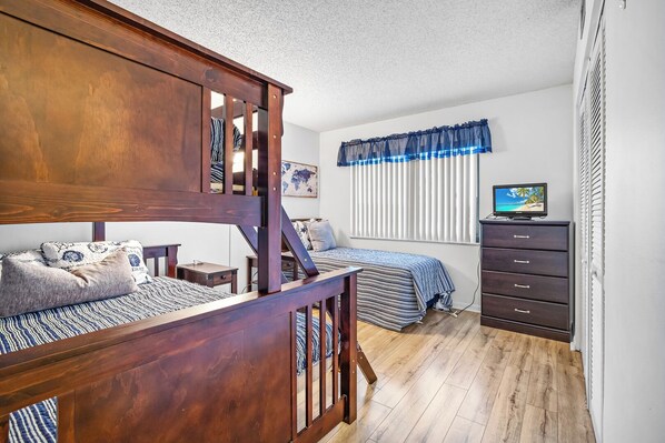 2 soverom, strykejern/-brett, wi-fi (inkludert) og sengetøy