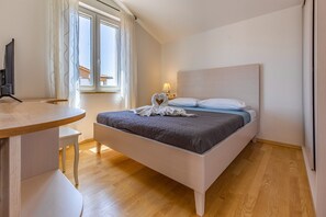 4 chambres, accès à Internet, literie fournie