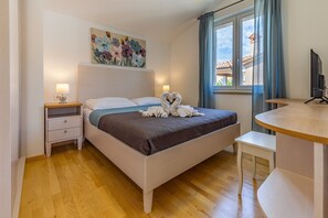 4 habitaciones, internet y ropa de cama 