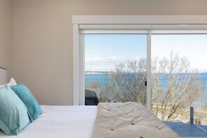 Condo | 2 bedrooms, iron/ironing board, free WiFi - 539 Bay St. Lake View Condo Unit 402W (Traverse City)