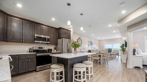 Condo | Private kitchen | Full-size fridge, microwave, dishwasher, rice cooker - 539 Bay St. Lake View Condo Unit 402W (Traverse City)