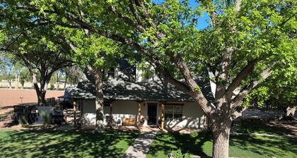 Little Bird Casita: Have the Experience the New Mexico Traveler Hopes to Find.