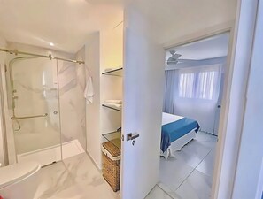 Apartment, 1 Schlafzimmer, Raucher, Balkon | Badezimmer