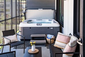 Condo | Terrace/patio