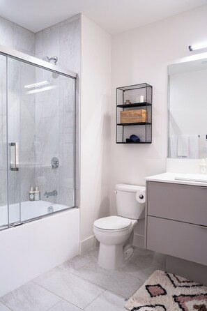 Condo | Bathroom