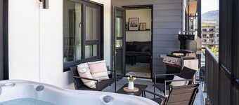 The Selkirk House by Revelstoke Vacations