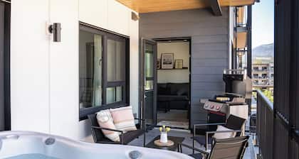 The Selkirk House by Revelstoke Vacations