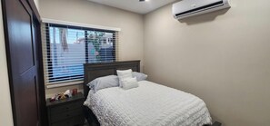 2 多间卧室、WiFi、床单