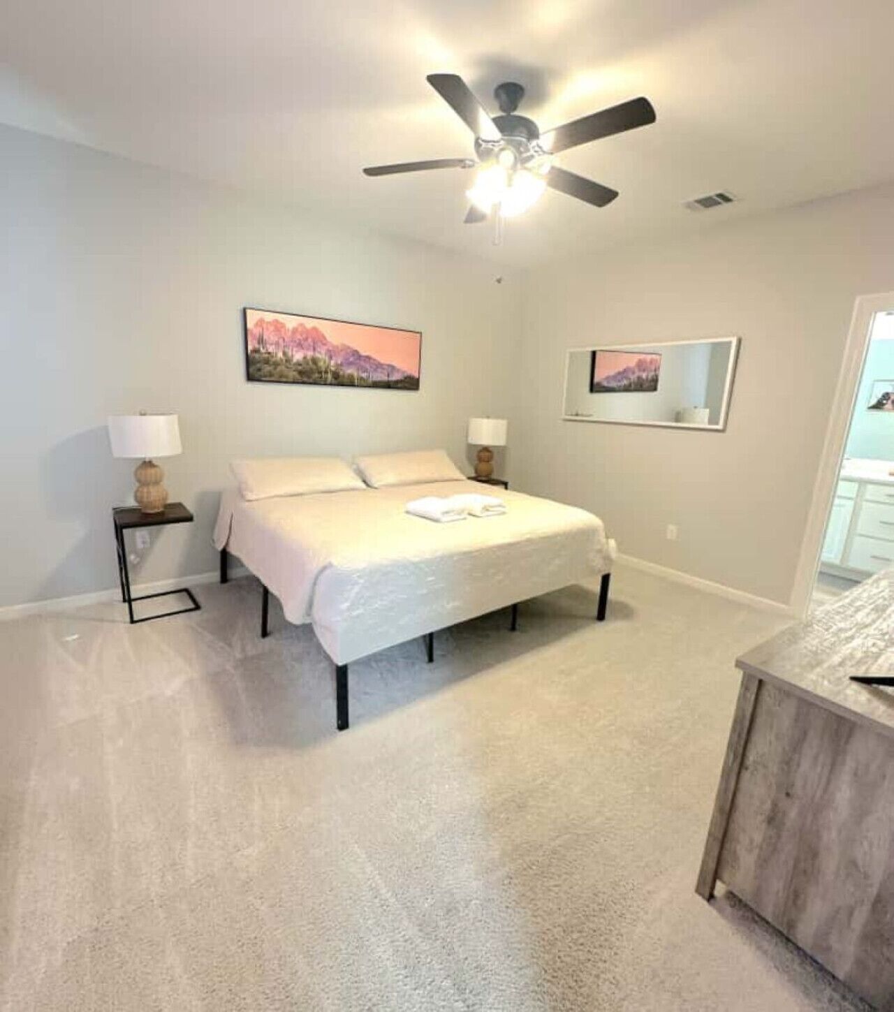 3 bedrooms, iron/ironing board, WiFi, bed sheets