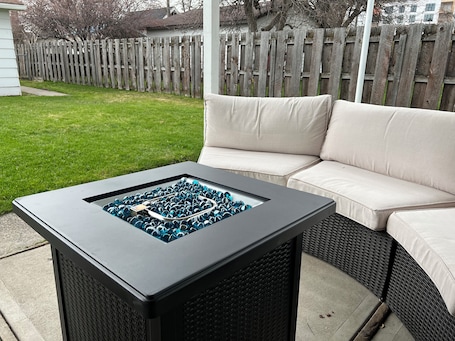 Terrace/patio. Quaint Downtown Studio 4 blocks off Main
