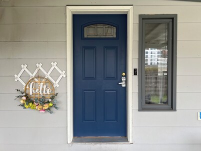 Quaint Downtown Studio 4 blocks off Main